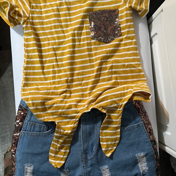 Girls 2 piece boutique outfits - Picture 1 of 2